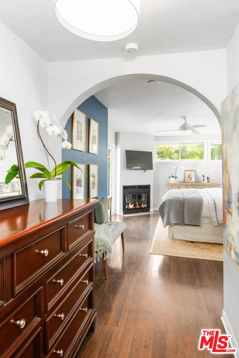 8524 Ridpath Drive Los Angeles, CA 90046 - Photo 23 of 51 Gallery Image 23
