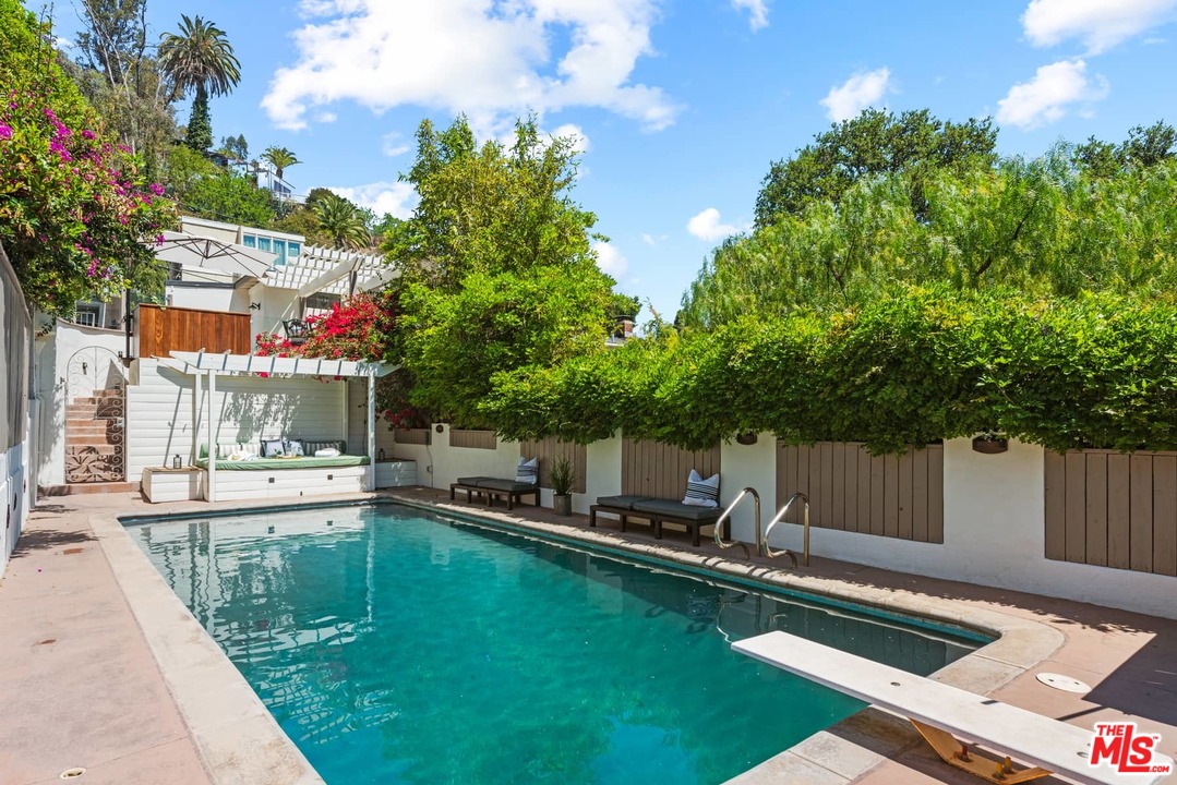 8524 Ridpath Drive Los Angeles, CA 90046 - Photo 33 of 51 Gallery Image 33