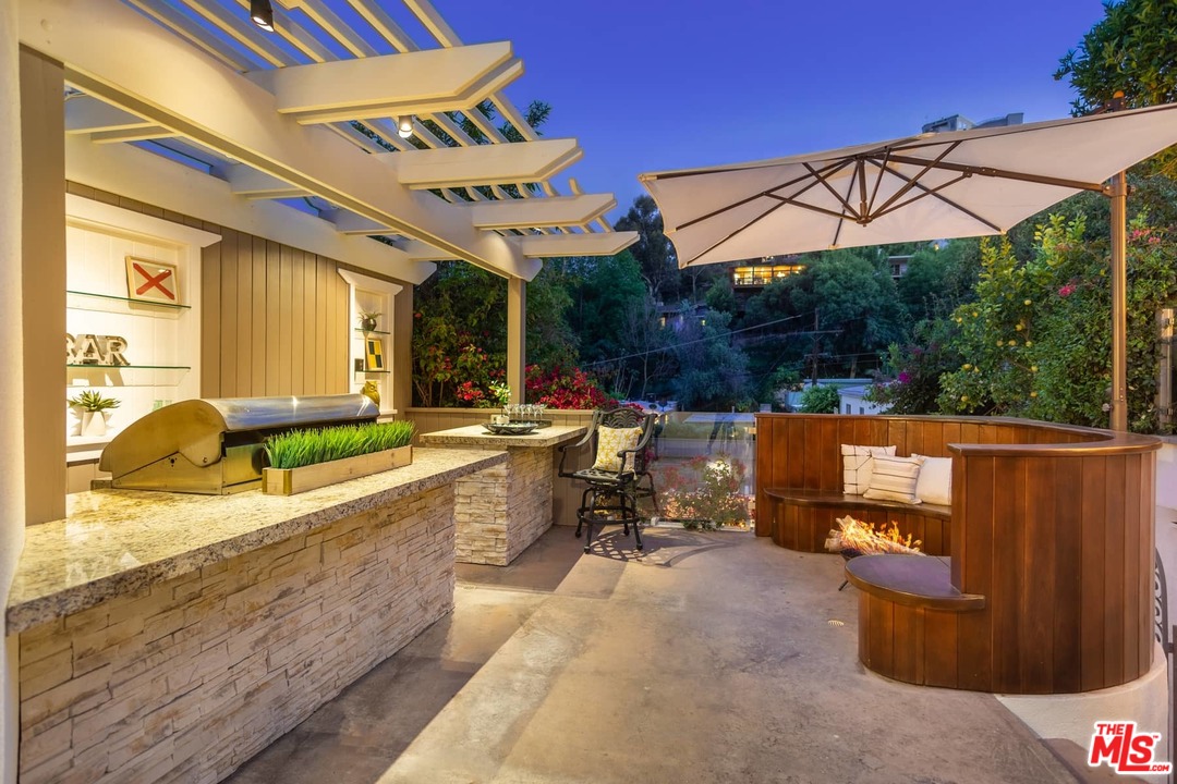 8524 Ridpath Drive Los Angeles, CA 90046 - Photo 46 of 51 Gallery Image 46