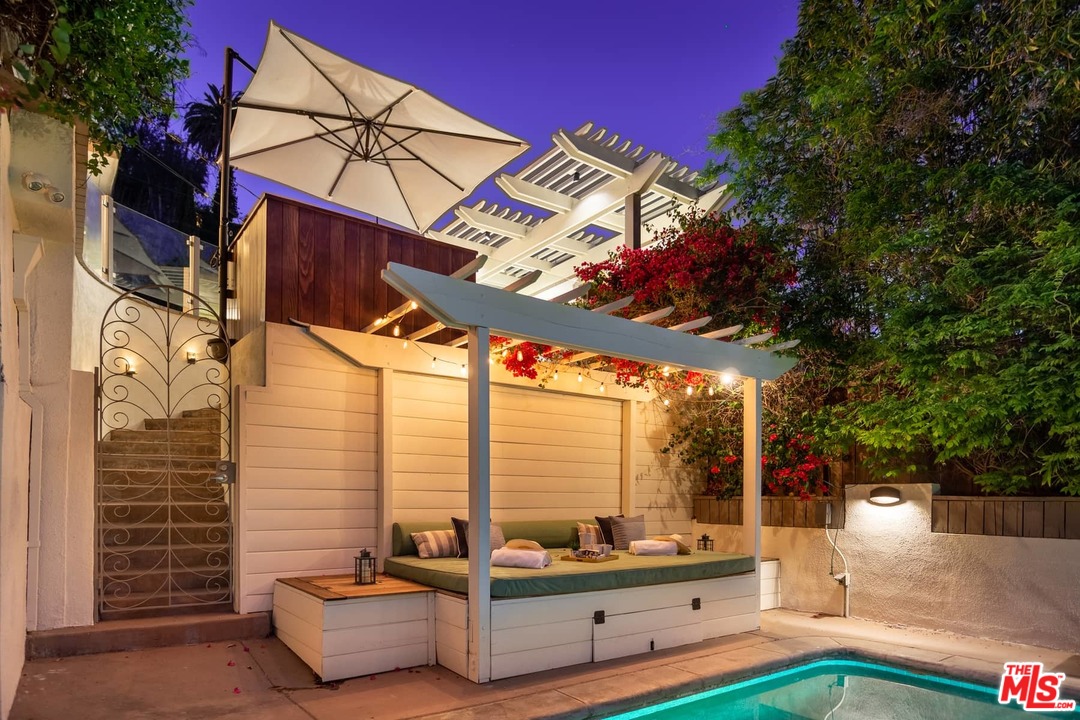 8524 Ridpath Drive Los Angeles, CA 90046 - Photo 49 of 51 Gallery Image 49