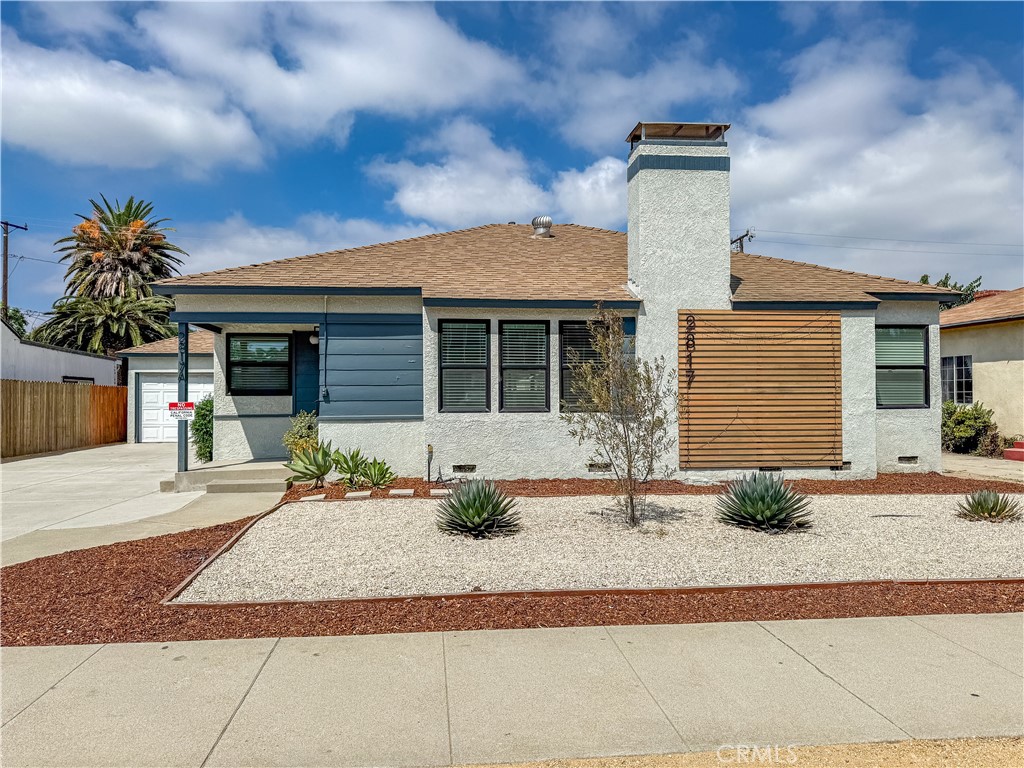 Amazing curb appeal with California drought tolerant plants