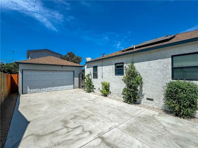 $977,000 | 2817 Easy Avenue, Long Beach, CA 90810
