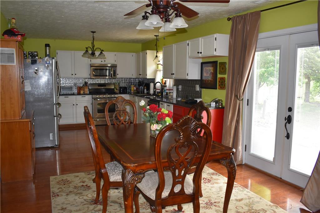 1189 Oak Leaf Road Franklin, IN 46131 - Photo 3 of 19