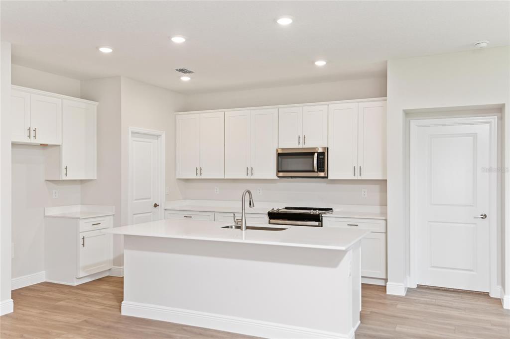 6225 Southwest 97th Street Ocala, FL 34476 - Photo 2 of 37