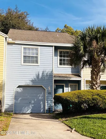 $2,600 | 323 Sand Castle Way, Neptune Beach, FL 32266