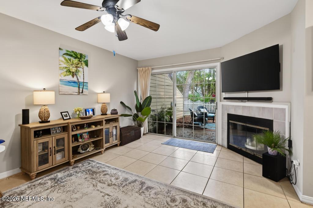 323 Sand Castle Way Neptune Beach, FL 32266 - Photo 6 of 34 Family room