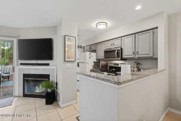 $2,600 | 323 Sand Castle Way, Neptune Beach, FL 32266