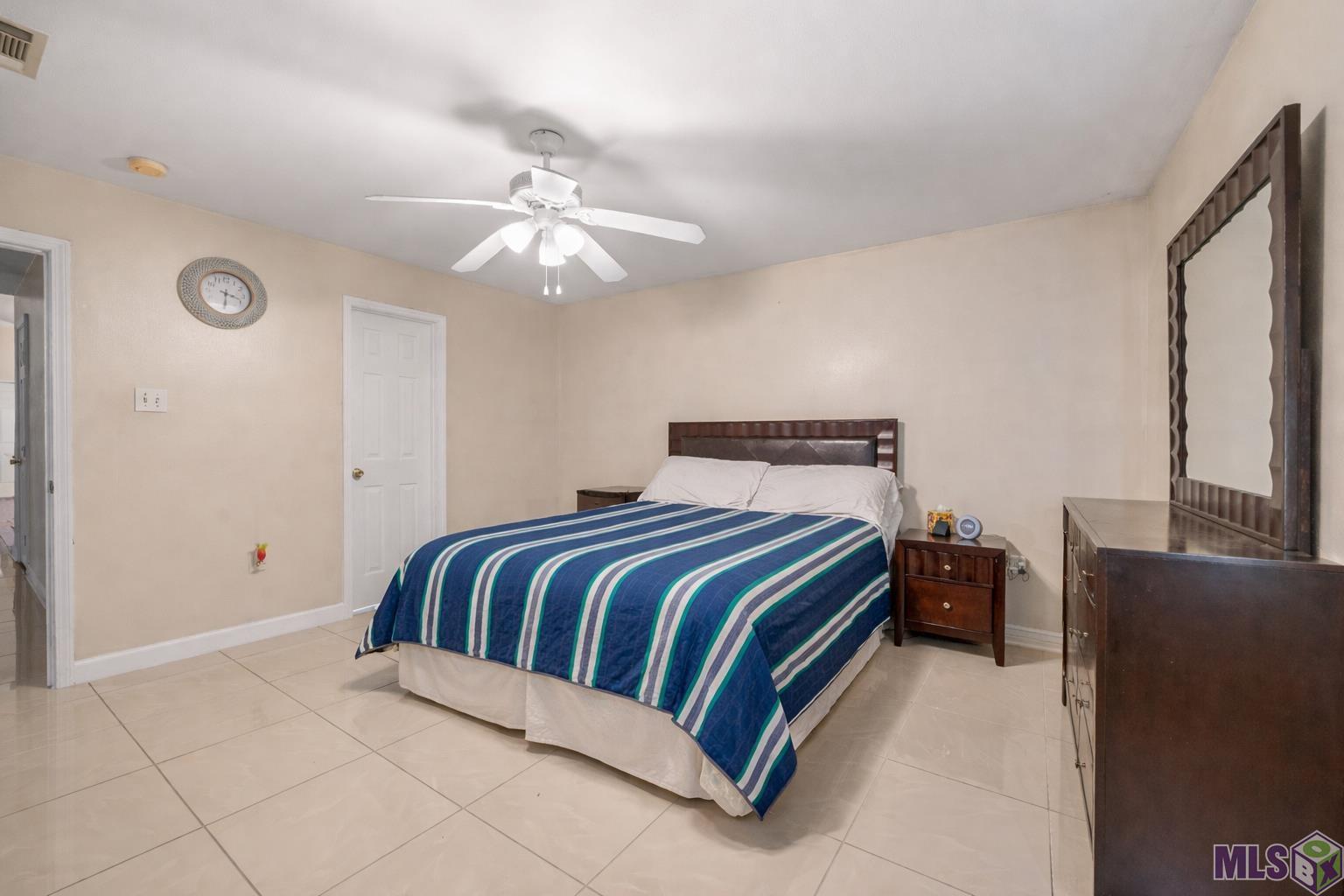 1028 Hammond Manor Drive Baton Rouge, LA 70816 - Photo 11 of 19