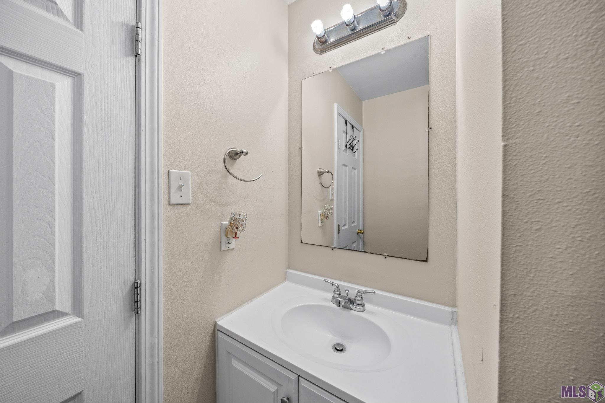 1028 Hammond Manor Drive Baton Rouge, LA 70816 - Photo 16 of 19