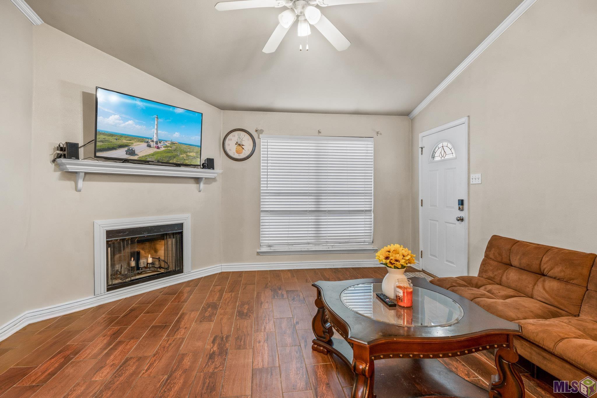 1028 Hammond Manor Drive Baton Rouge, LA 70816 - Photo 7 of 19