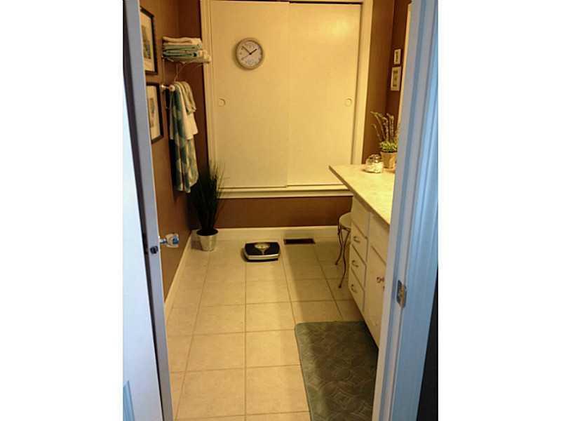 22 Black Point Road, Unit 3E Scarborough, ME 04074 - Photo 26 of 34 Bathroom. More storage.