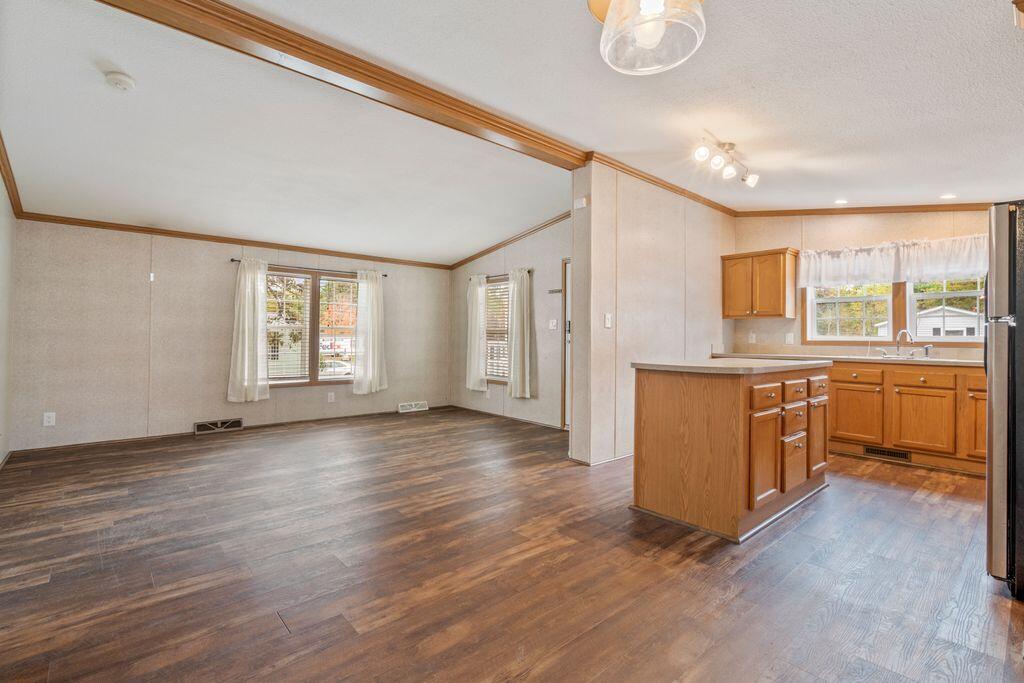 58 Pheasant Road Saco, ME 04072 - Photo 5 of 25 9_DSC04190