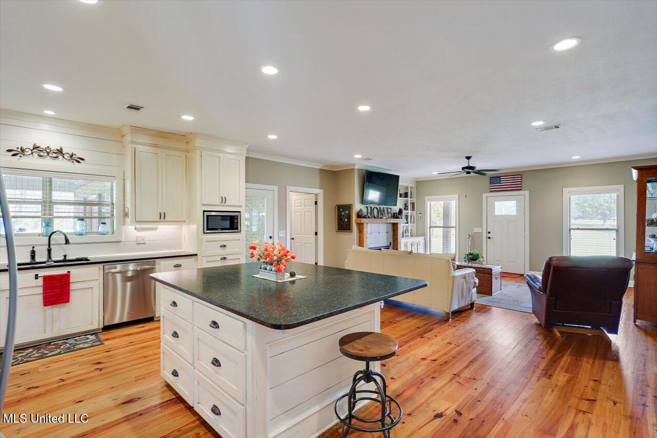 641 Barker Road Morton, MS 39117 - Photo 3 of 62 13-641 Barker Rd