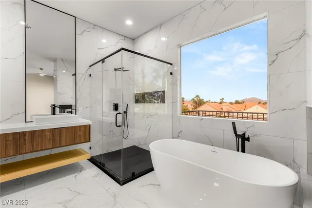 $1,080,000 | 2104 Inverness Drive, Henderson, NV 89074