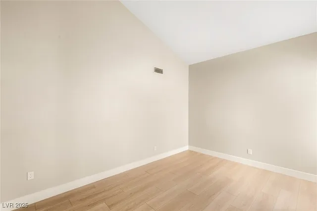 $1,080,000 | 2104 Inverness Drive, Henderson, NV 89074