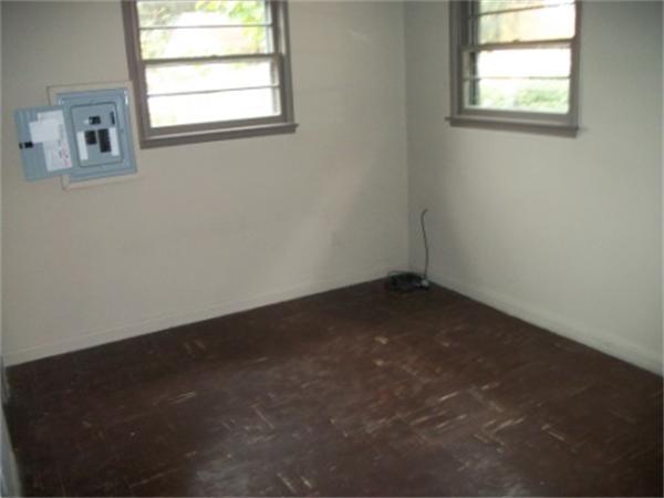 43 Treetop Avenue Springfield, MA 01118 - Photo 7 of 10 Gallery Image 7