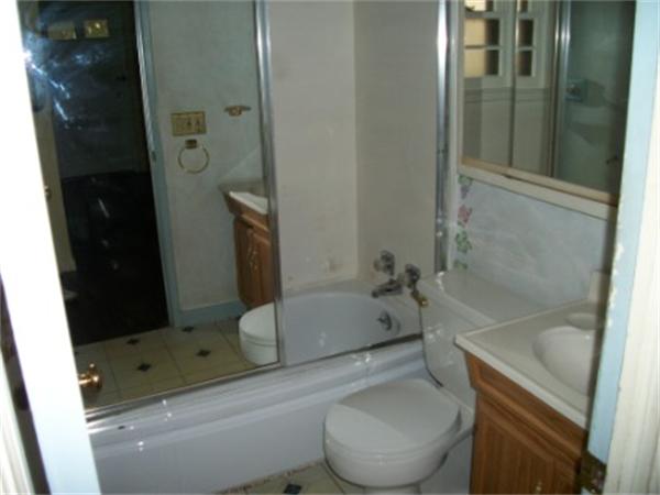43 Treetop Avenue Springfield, MA 01118 - Photo 8 of 10 Gallery Image 8