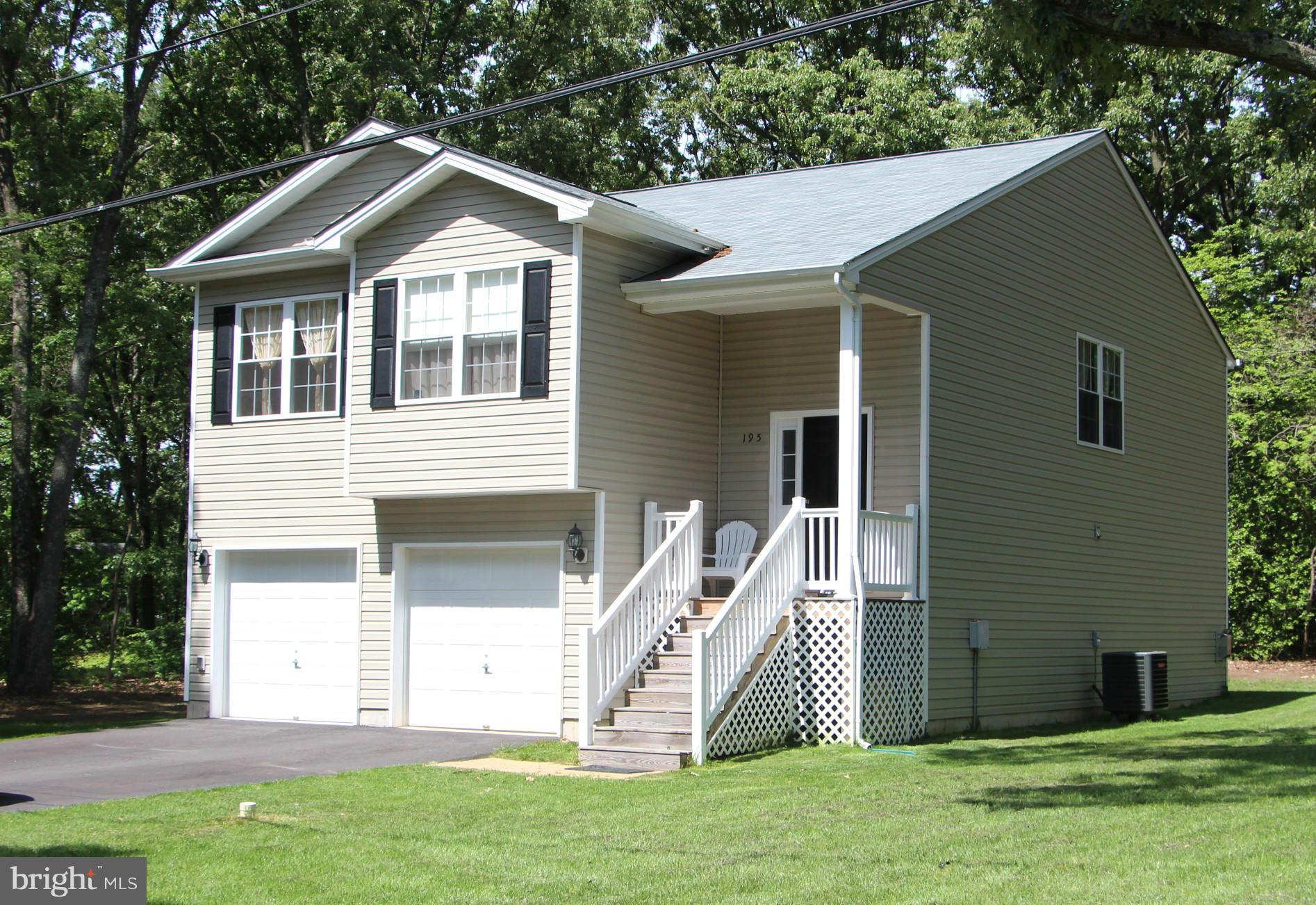 195 Longmoor Road Pasadena, MD 21122 - Photo 1 of 15 Exterior (Front)
