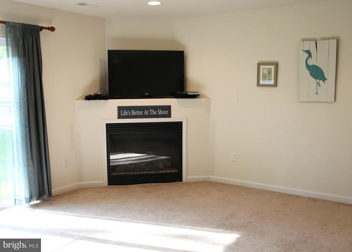 195 Longmoor Road Pasadena, MD 21122 - Photo 13 of 15 Family Room