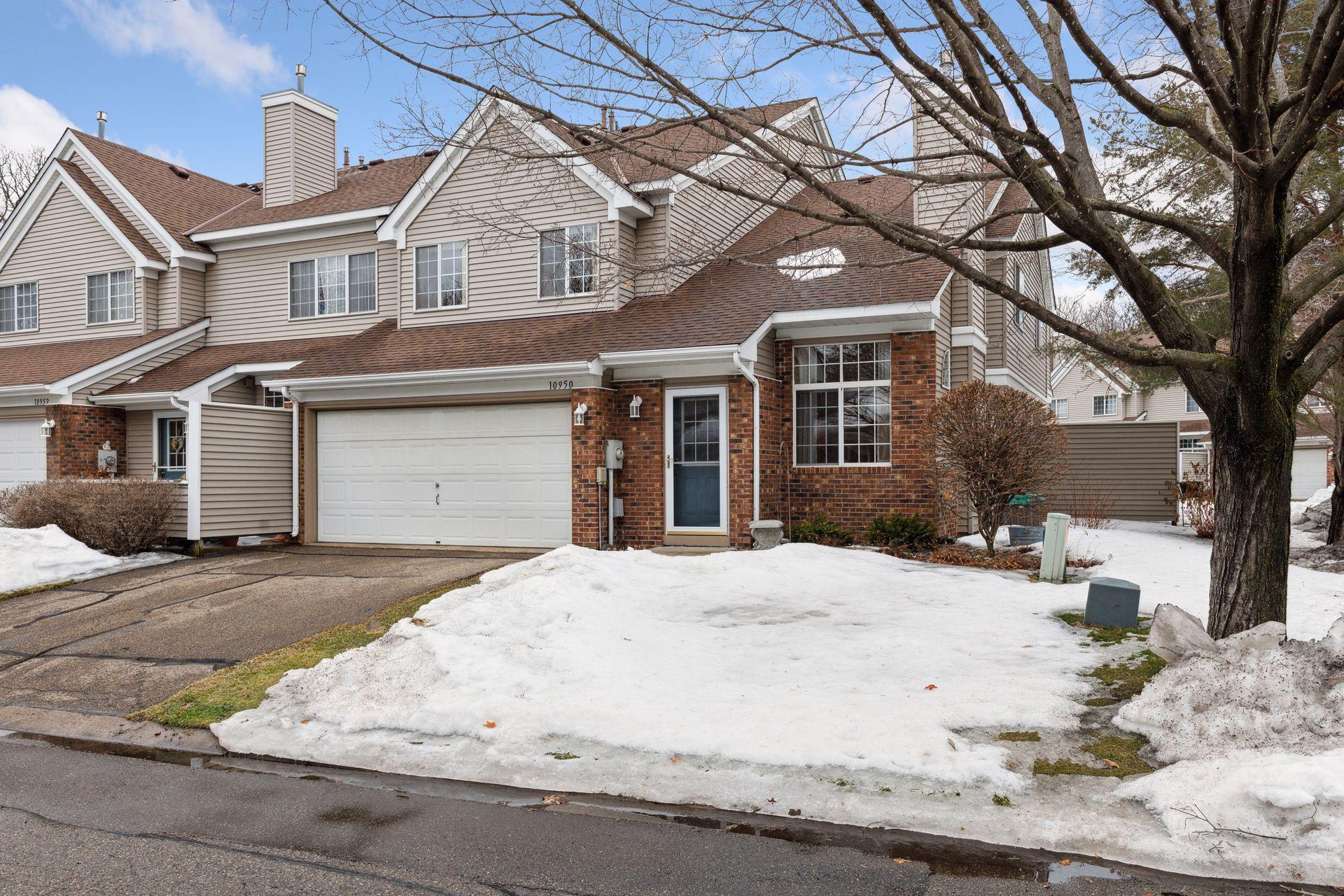 10950 Highland Road Bloomington, MN 55438 - Photo 2 of 32