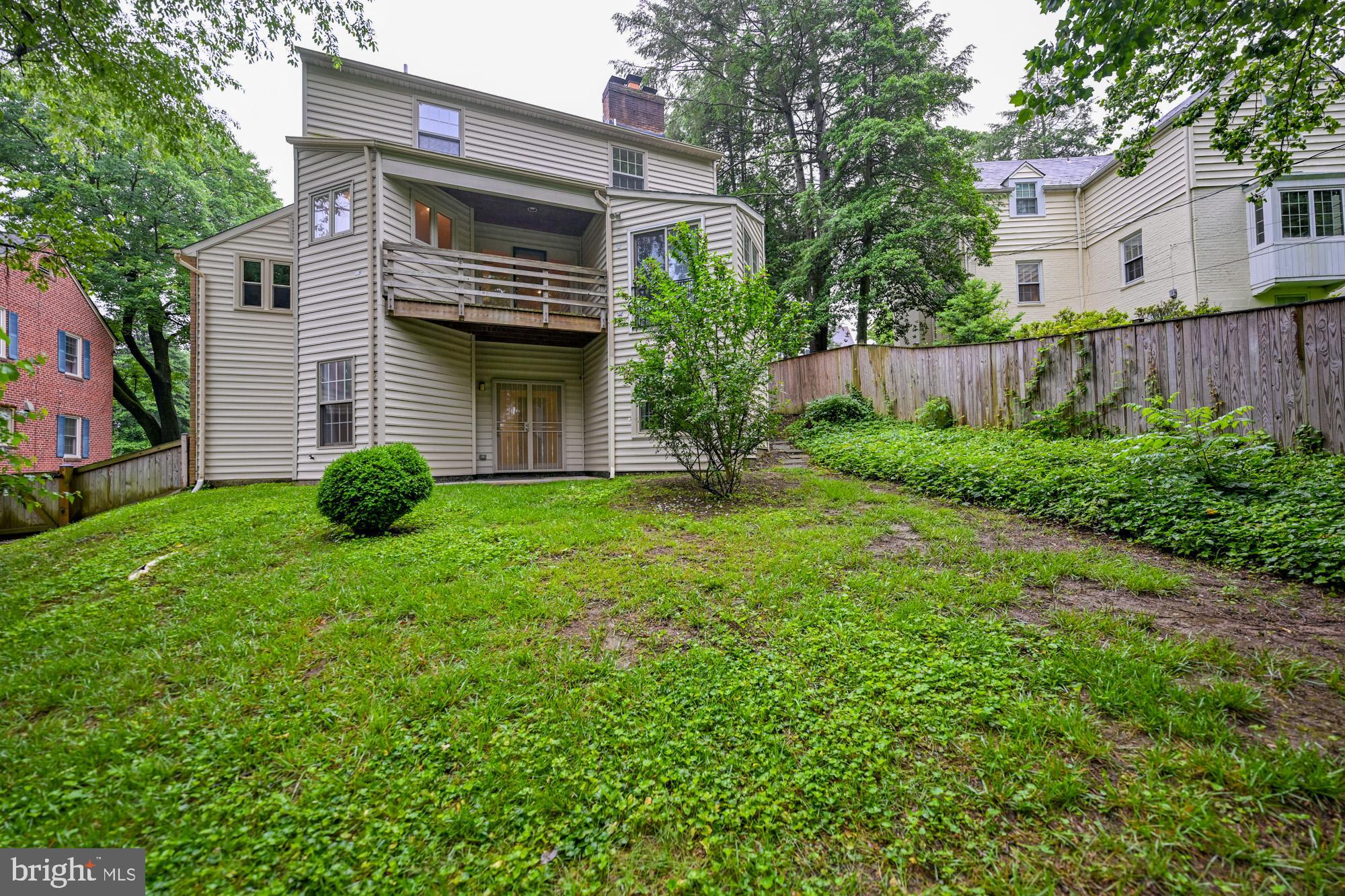 622 Hastings Road Baltimore, MD 21286 - Photo 86 of 87 a view of a house with a yard and plants