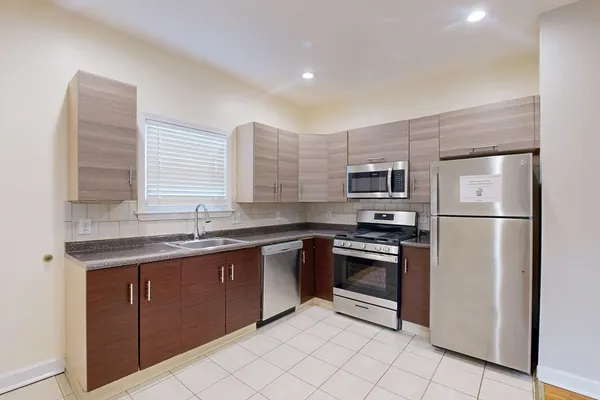 $3,200 | 7 Estella Street, Unit 3, Boston, MA 02126