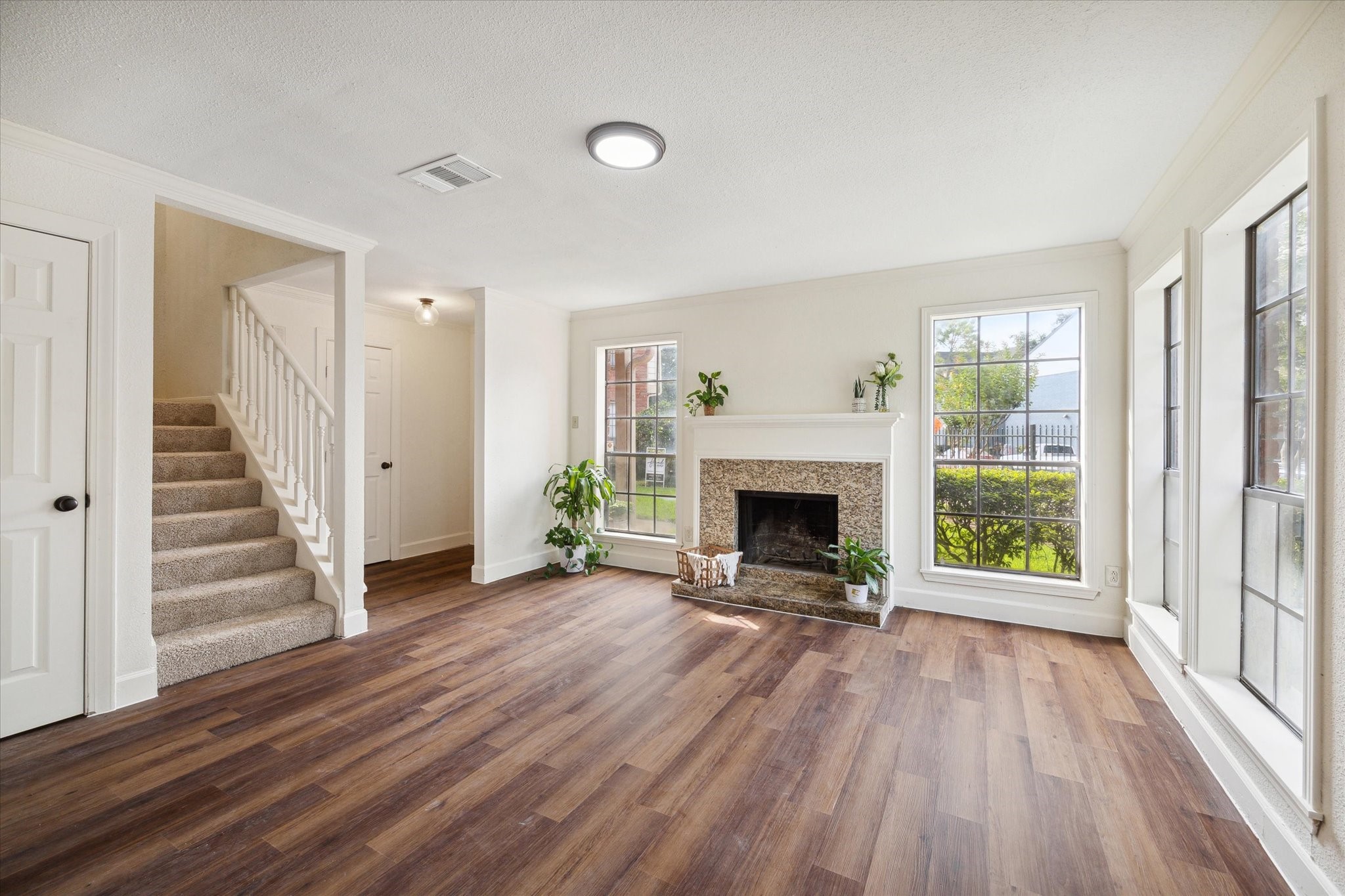 2211 South Kirkwood Road, Unit 17 Houston, TX 77077 - Photo 3 of 23