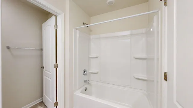 $599,800 | 751 Haywood Drive, Saline, MI 48176