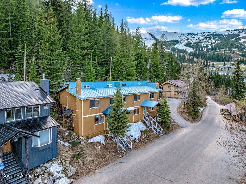 Versatile Schweitzer Condo