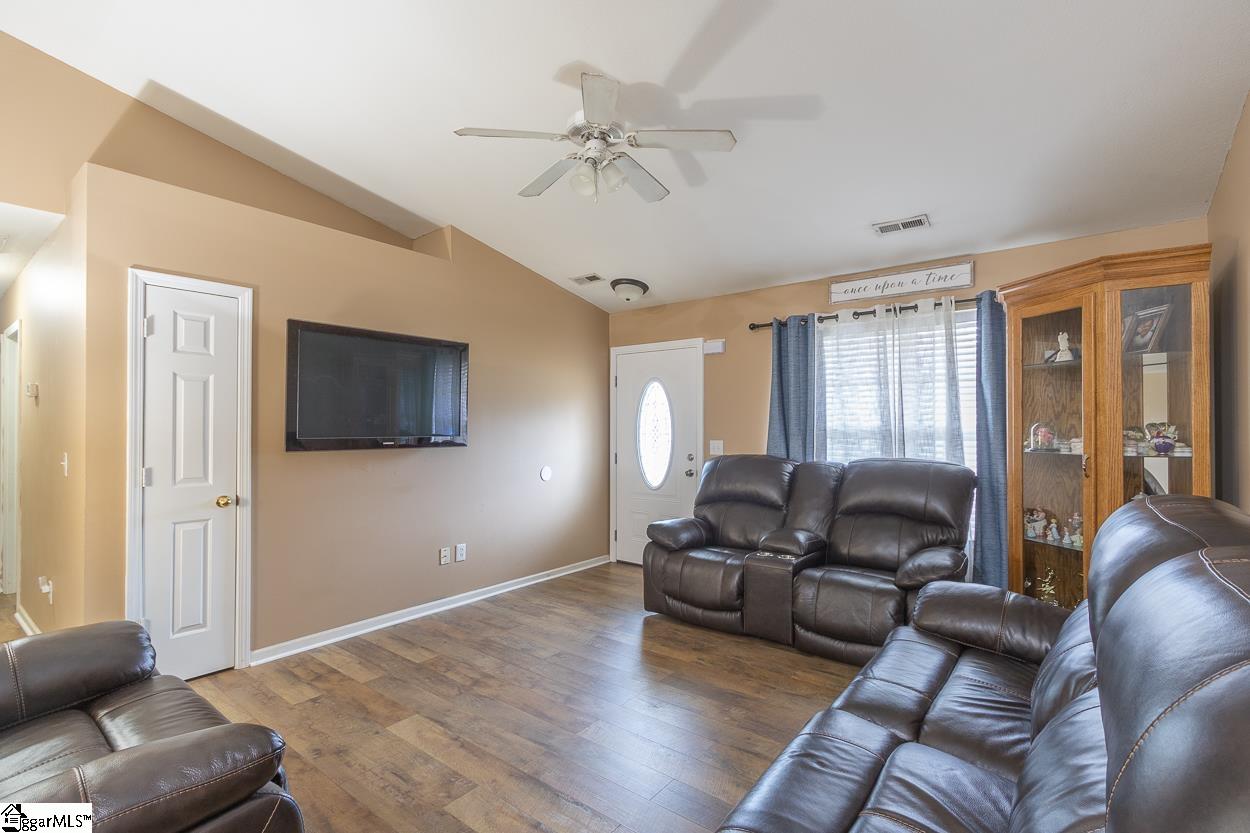 1013 Blumefield Road Anderson, SC 29625 - Photo 8 of 36 Gallery Image 8