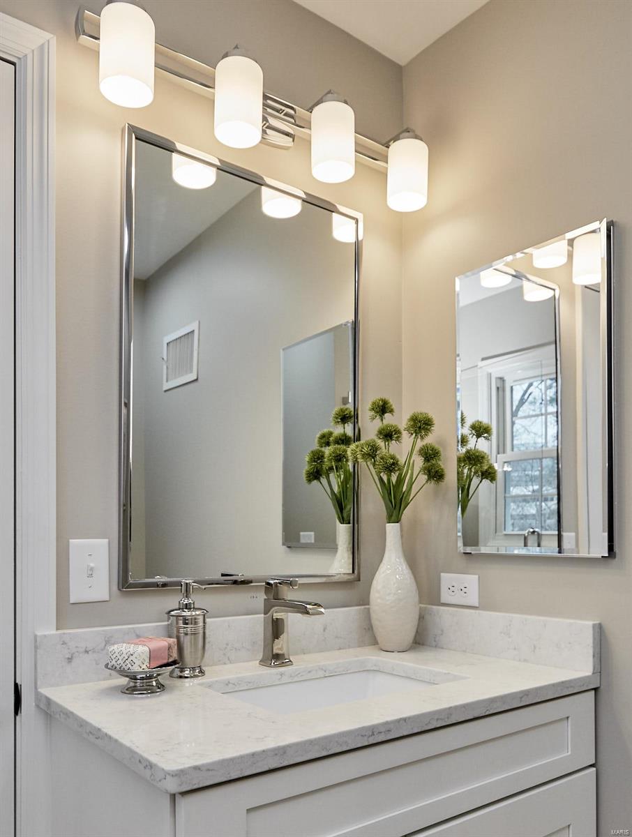 11961 Randy Drive St. Louis, MO 63141 - Photo 22 of 27 Gallery Image 22