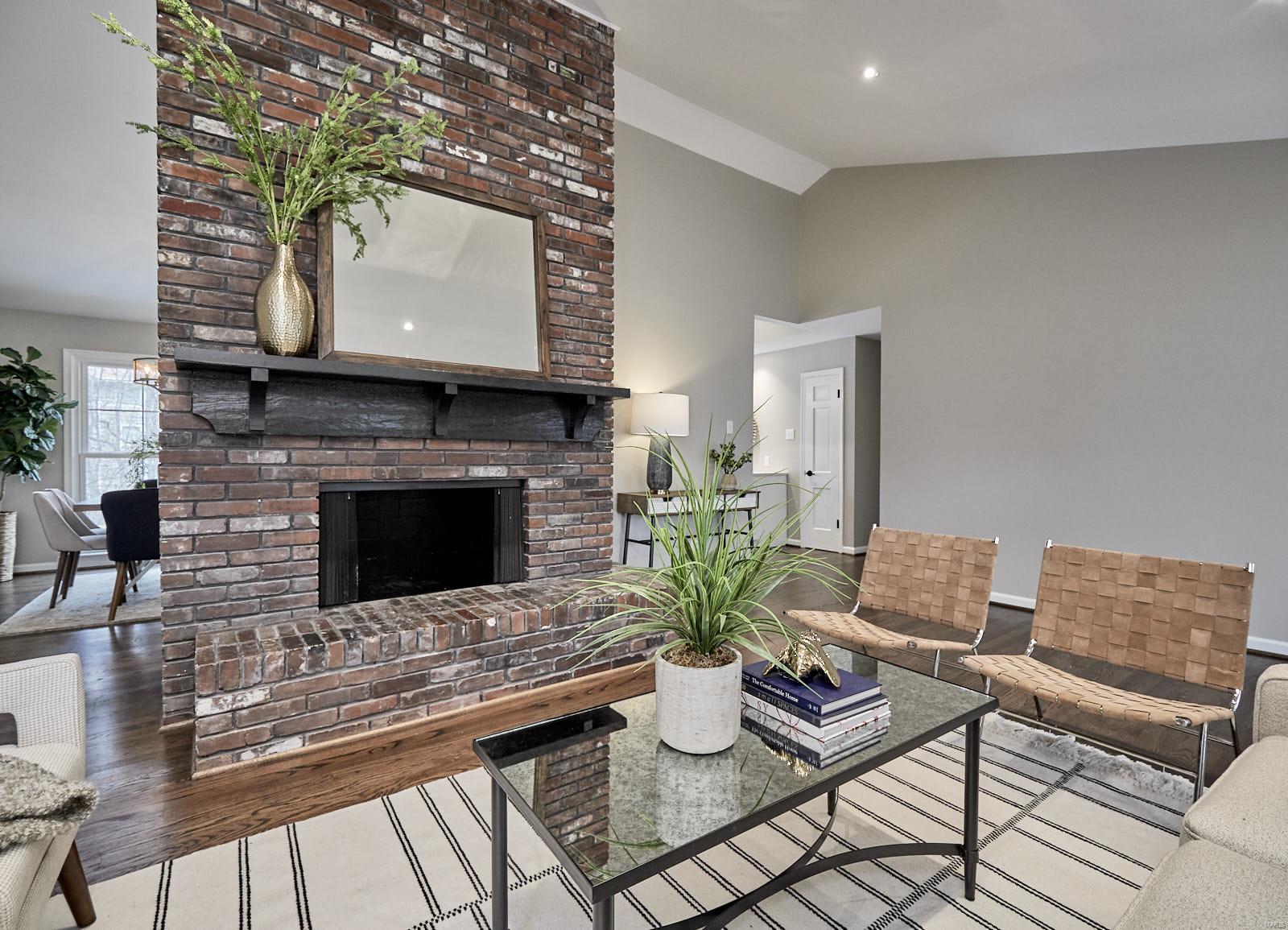 11961 Randy Drive St. Louis, MO 63141 - Photo 5 of 27 Gallery Image 5