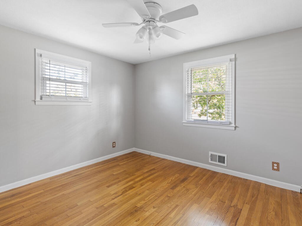 147 Moccasin Drive Warwick, RI 02889 - Photo 18 of 32 Bedroom 2