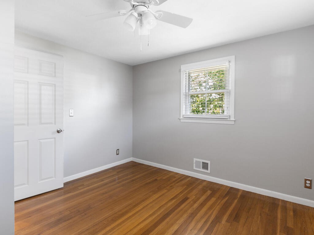 147 Moccasin Drive Warwick, RI 02889 - Photo 25 of 32