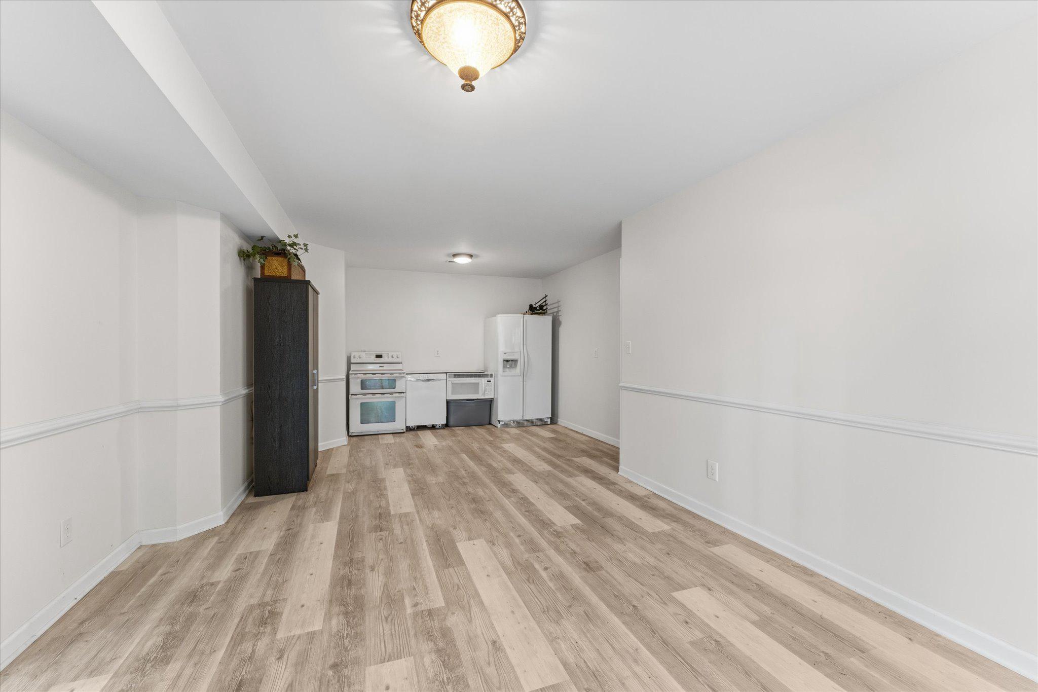 3800 Mountain Road Haymarket, VA 20169 - Photo 60 of 73 Lower level kitchen area