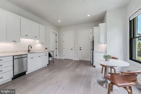 $3,100,000 | 665 Stratford Hill Court, Great Falls, VA 22066