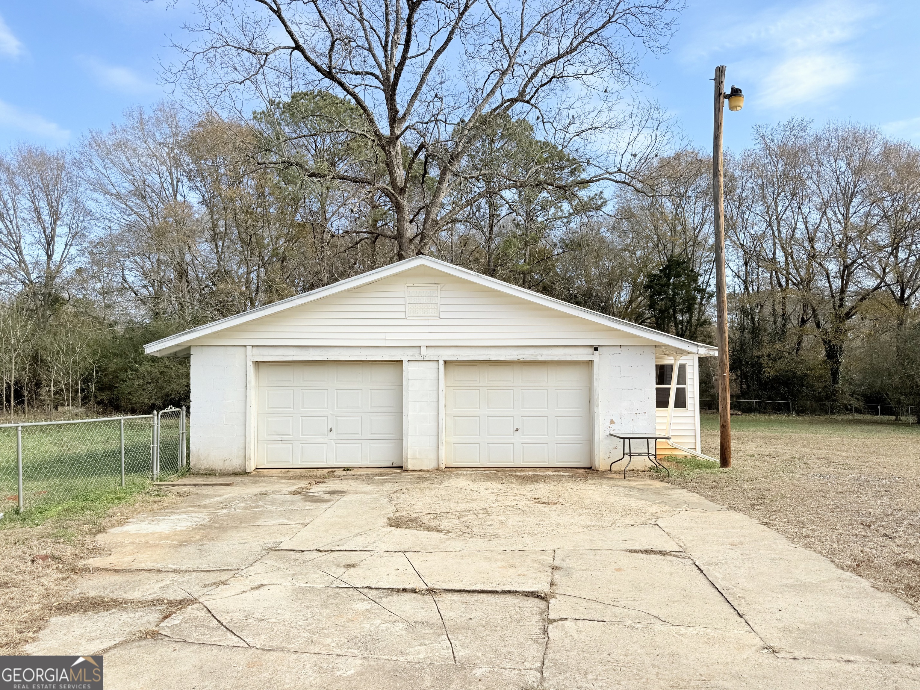 123 Church Road Thomaston, GA 30286 - Photo 6 of 28 a house with a outdoor space