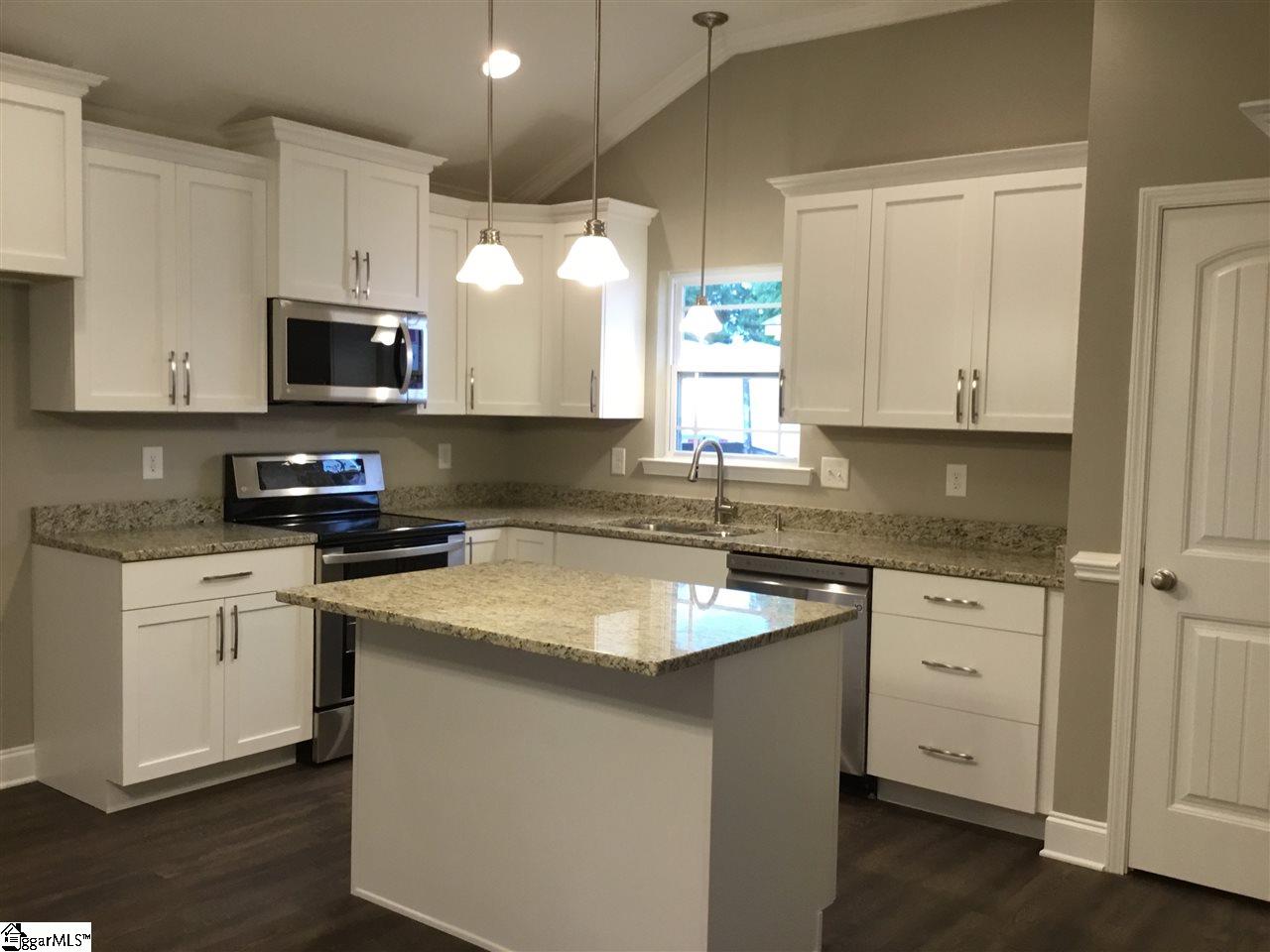 485 Berry Shoals Road Duncan, SC 29334 - Photo 12 of 33