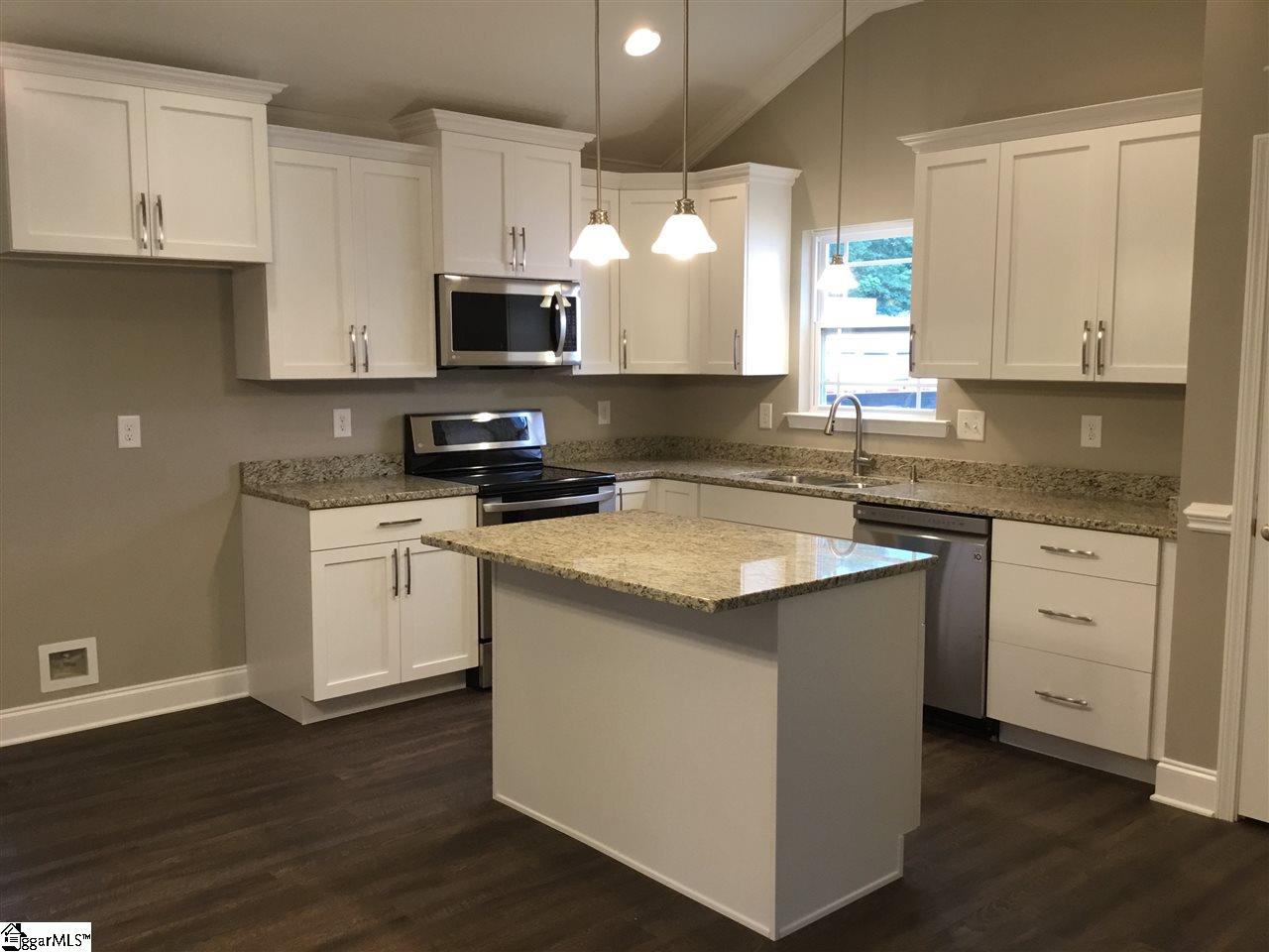 485 Berry Shoals Road Duncan, SC 29334 - Photo 17 of 33