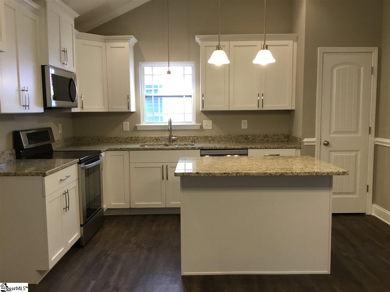 485 Berry Shoals Road Duncan, SC 29334 - Photo 18 of 33