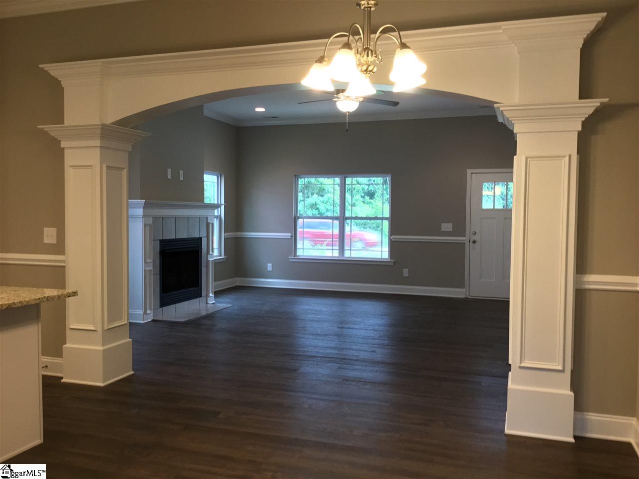 485 Berry Shoals Road Duncan, SC 29334 - Photo 4 of 33
