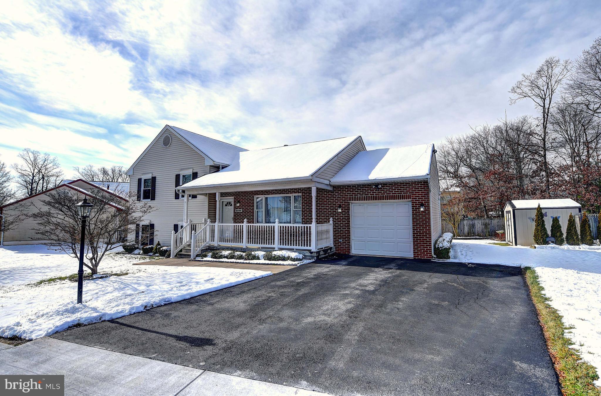 2505 Perring Woods Road Baltimore, MD 21234 - Photo 43 of 44 Right Front View
