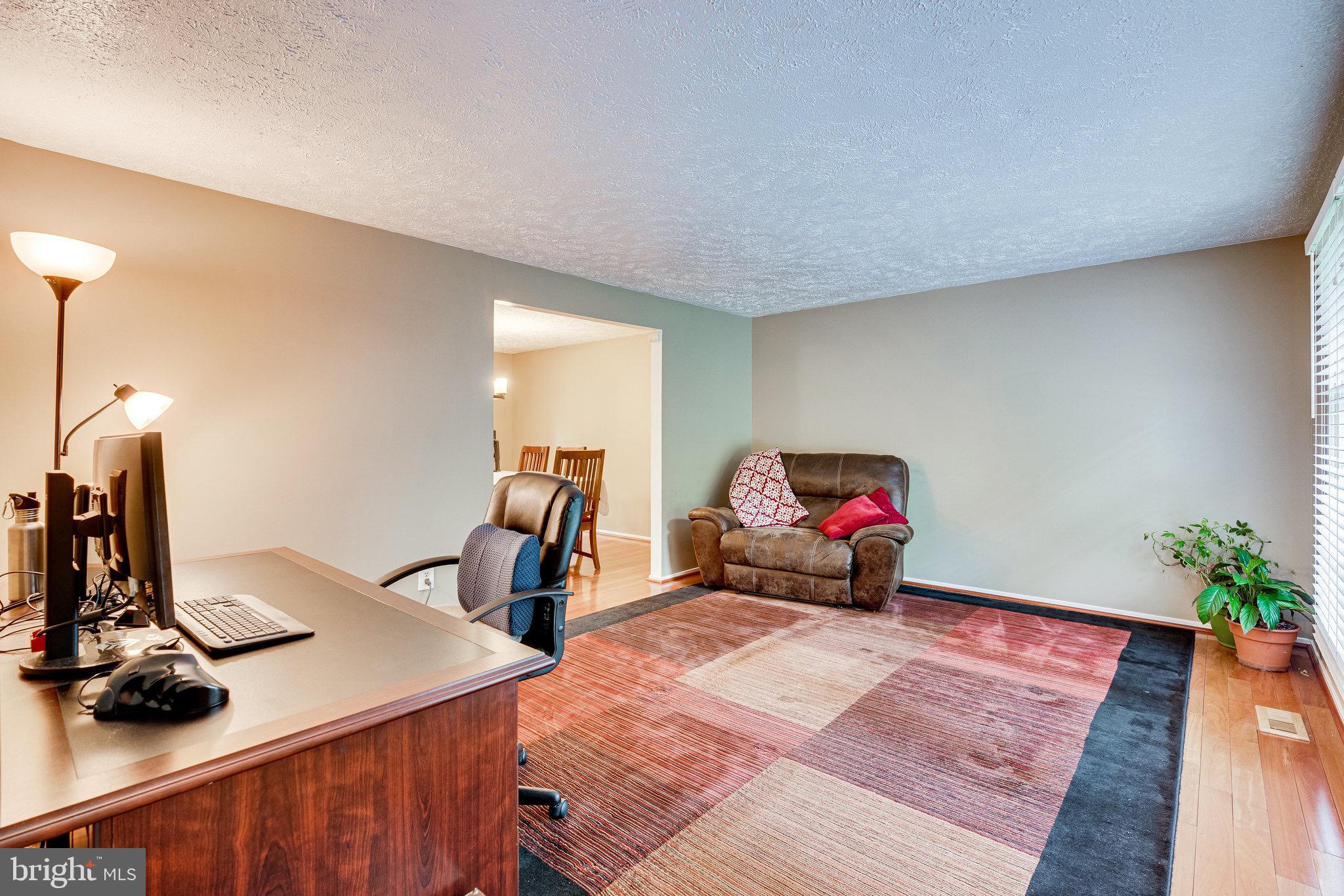 12325 Panama Road Reston, VA 20191 - Photo 3 of 25