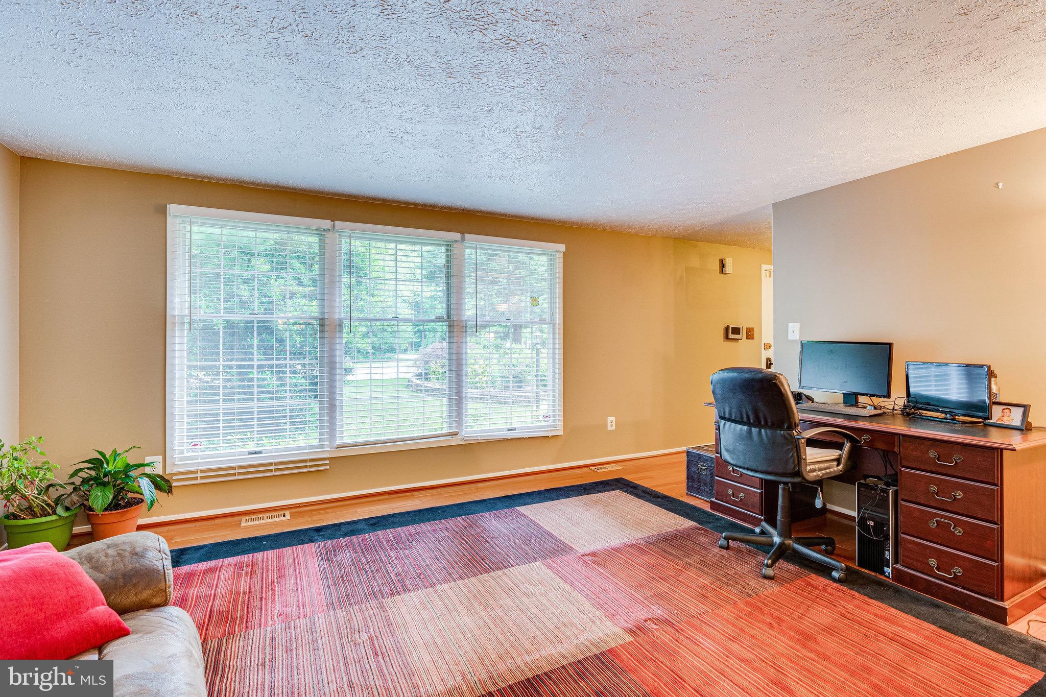 12325 Panama Road Reston, VA 20191 - Photo 4 of 25