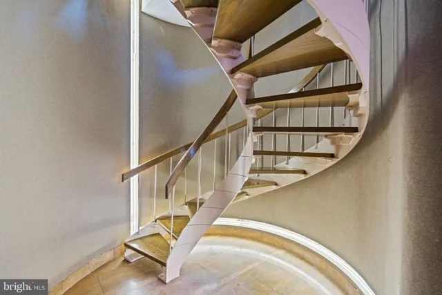 $2,200,000 | 901 26th Street Northwest, Washington, DC 20037