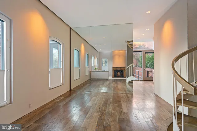 $2,200,000 | 901 26th Street Northwest, Washington, DC 20037