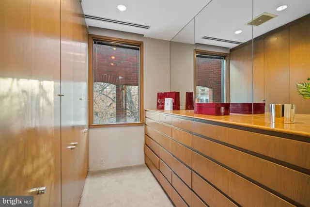 $2,200,000 | 901 26th Street Northwest, Washington, DC 20037