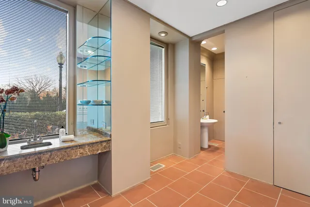 $2,200,000 | 901 26th Street Northwest, Washington, DC 20037