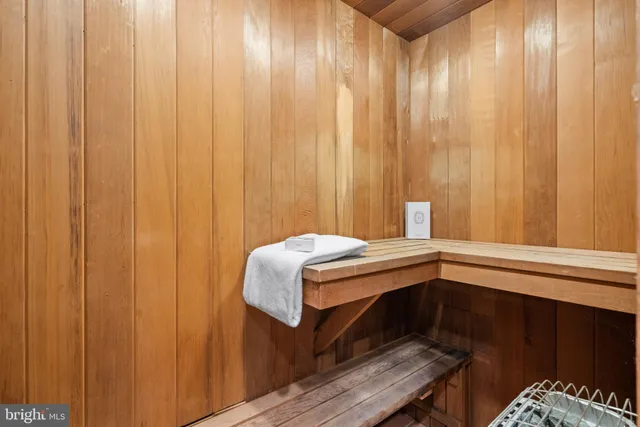 $2,200,000 | 901 26th Street Northwest, Washington, DC 20037