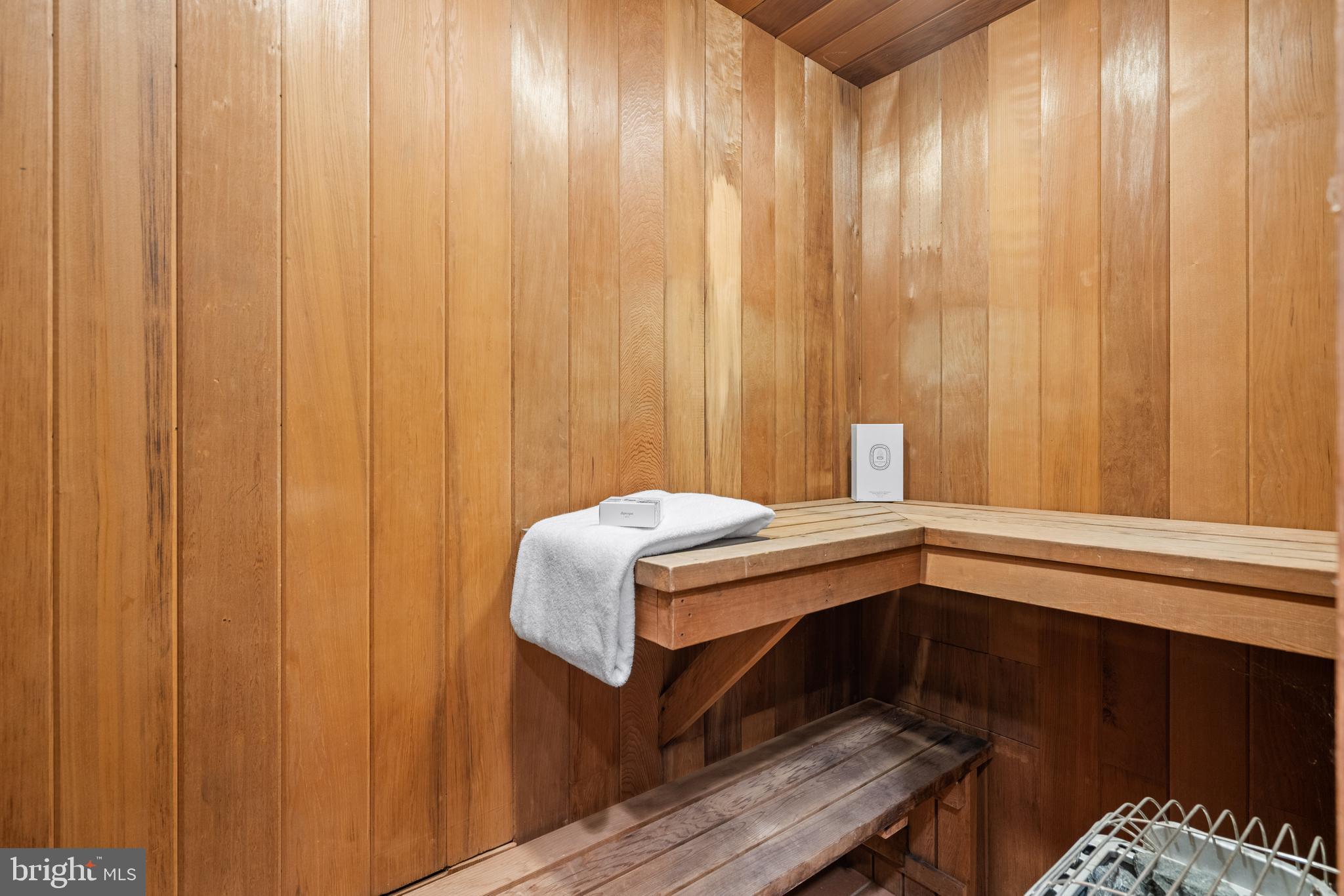 901 26th Street Northwest Washington, DC 20037 - Photo 10 of 32 a bedroom with a bed and a curtain